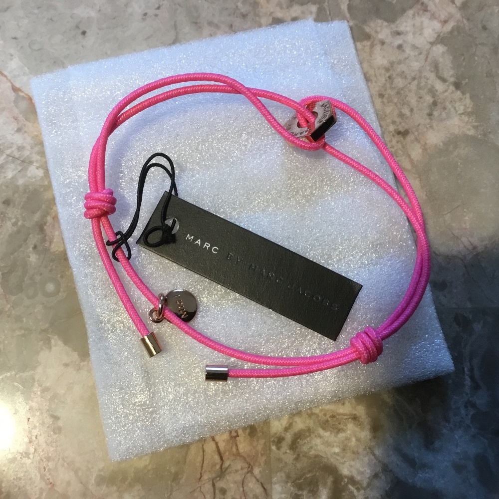 MARC by Marc Jacobs Women’s Pink KnockOut Bracelet NWT - Picture 4 of 7